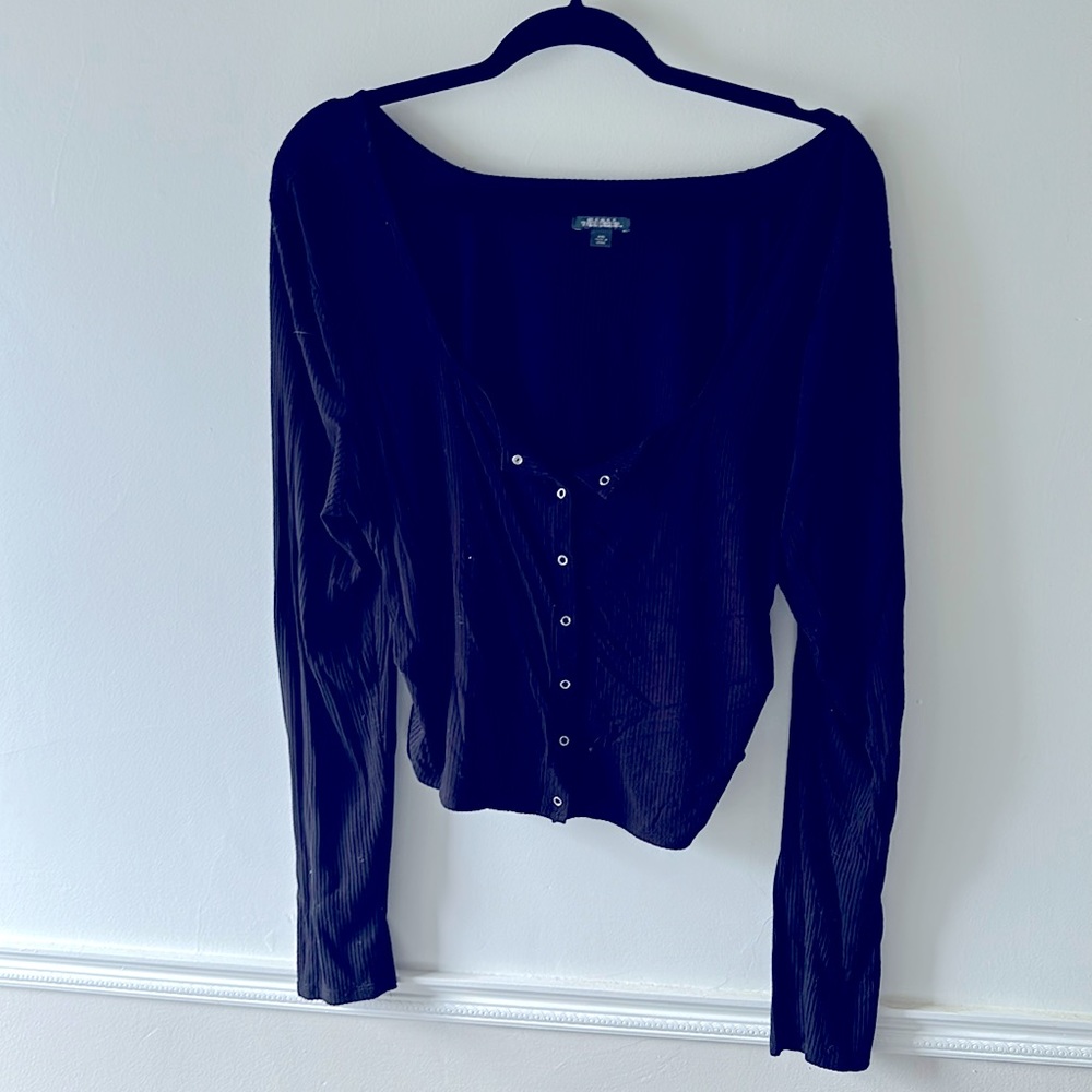 Wild fable black button crop top.
